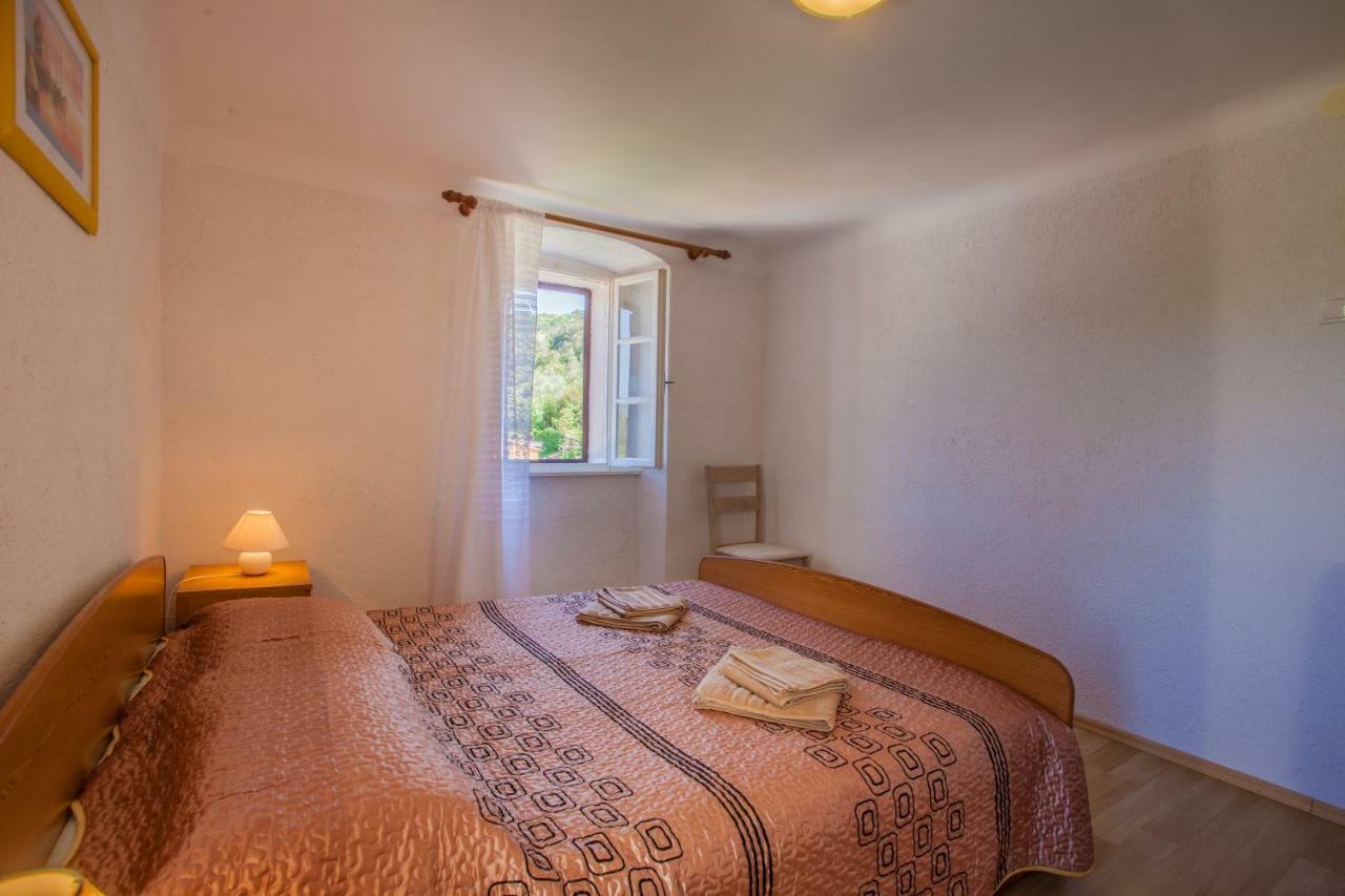 Apartment Surdic ヴァルン エクステリア 写真