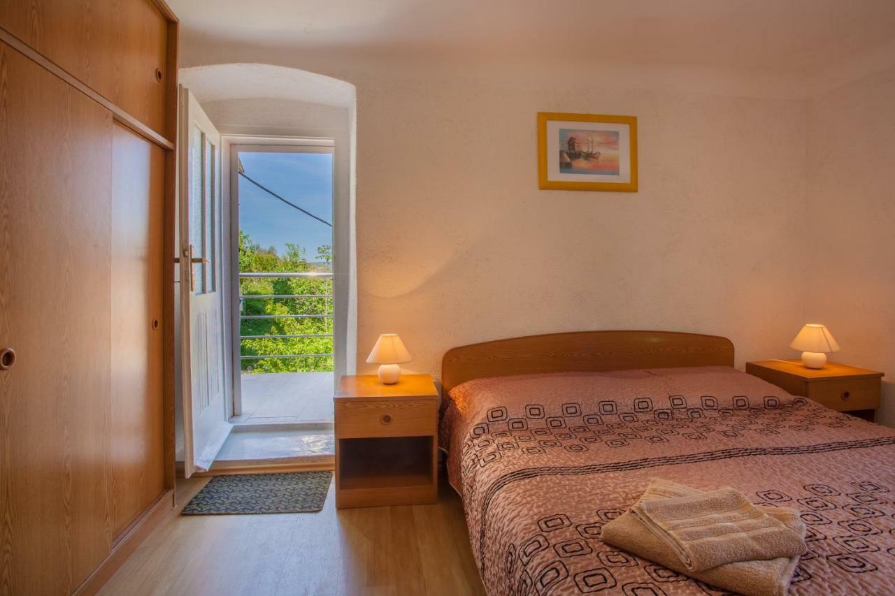 Apartment Surdic ヴァルン エクステリア 写真